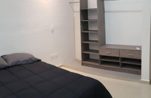 Zona Dorada Apartamento | Milan cuatro. 2 cuadras de Playa del delfin
