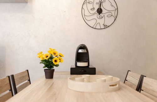 Milanino Apartamento | Milan/Monza - Banksy's flowers