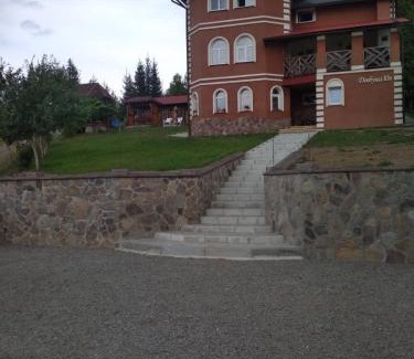Slavske Casa | Milana Guesthouse