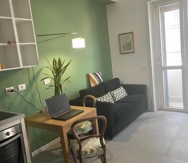 Porta Lodovica Apartamento | Milano City centre PORTA ROMANA SUITE with FREE PARKING GARAGE - newly COZY 2 bedrooms apartment with 2 bathrooms living room fully equipped kitchen and washing machine Smart tv - SUBWAY METRO 3 stops to Duomo