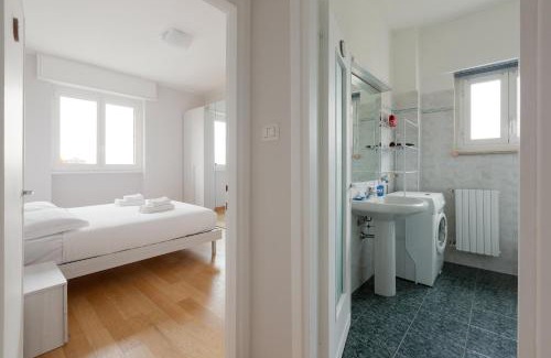 Chiesa Rossa Apartamento | Milano Famagosta Balcony Apartment