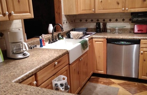 Keeling Casa | Millas a VIR, Birch Creek Spdwy, Martinsville, S. Boston, jacuzzi, sauna