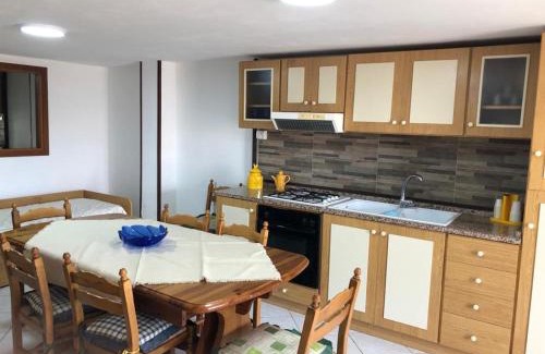 Torre Colonna-sperone Apartamento | Milicia Apartment