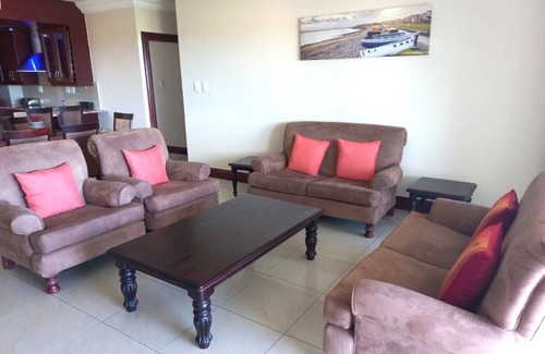 Marina Martinique Apartamento | milkwood beachfront ! Family-sized apartment fully equipped kitchen & balcony.