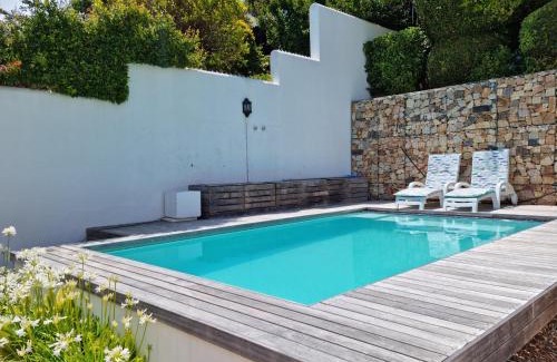 Gordons Bay Central Casa | Milkwood Cottage, Beachfront family vacation home, Sleeps 6