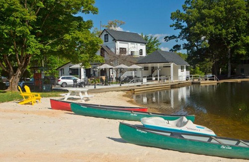 Flat Rock Cabina | Mill House Lodge - Flat Rock