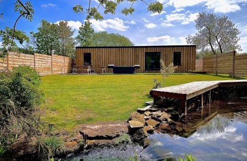 Legbourne Casa | Mill Stream Retreat