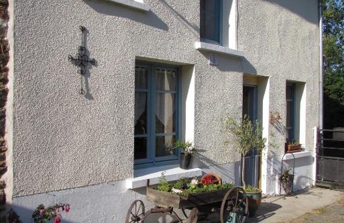 Meneac Casa | Mille Fleurs Cottage