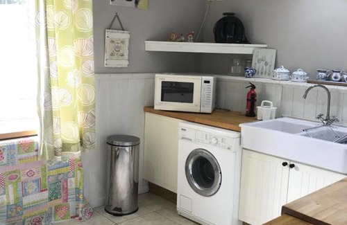 Meneac Casa | Mille Fleurs Cottage