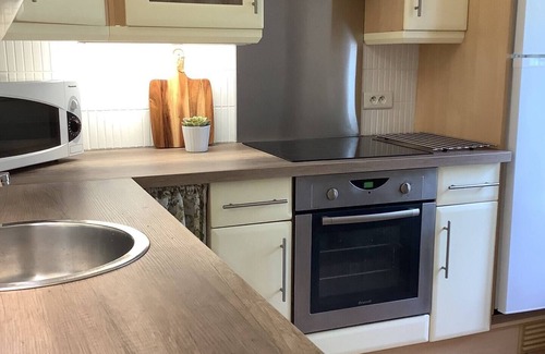 Castres Casa | Mille Fleurs Estate sleeps 14