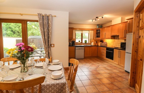 Kenmare Cabaña | MILLFIELD, family friendly, with open fire in Kenmare, County Kerry