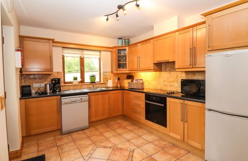 Kenmare Cabaña | MILLFIELD, family friendly, with open fire in Kenmare, County Kerry