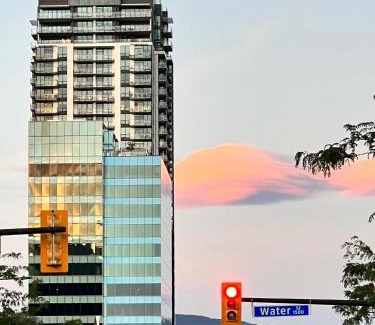 Downtown Kelowna Casa | Million-Dollar View 1 bedroom with private bathroom in a shared 2 bed apartment with access to 34th floor lounge in Downtown Kelowna