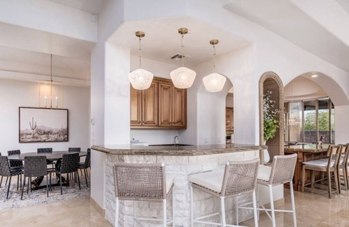 North Scottsdale Villa | Million $$ Estate+Pickle+Tennis+GolfSimulator+Spa