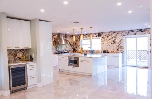 Chester Apartamento | Millionare Mansion with Grill, Spa, Huge Deck,Views, Game Room, Hiking, More