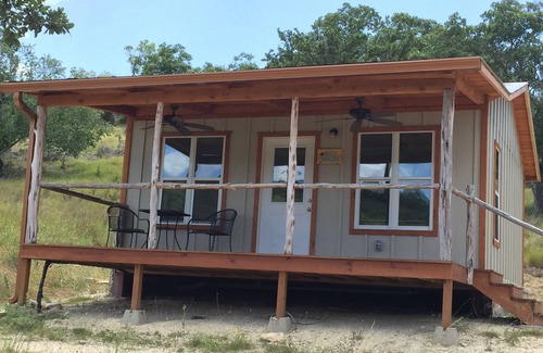 Ingram Cabina | La mansión de Mimi en Stacy Ranch, cabaña en 120 acres entre Ingram y Hunt, Tx