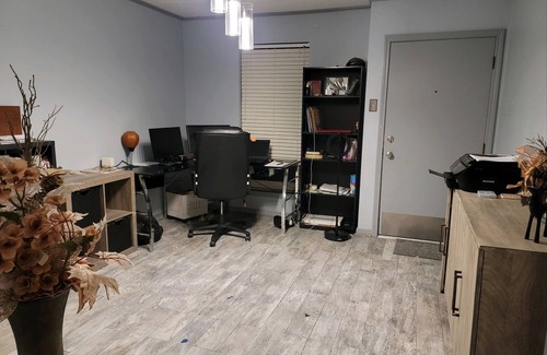 Baker Casa | Min from SU! Baker 2BR, 2BA w/ gar. nice subd. across from Park w/ golf/tennis