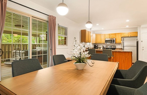 Asheville Casa | Min to AVL | Hot Tub | FirePit | EVCharger | Grill