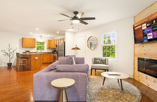 Asheville Casa | Min to AVL | Hot Tub | FirePit | EVCharger | Grill