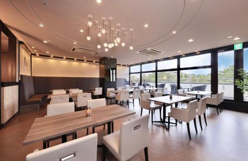 Suita Hotel | Minamisenri Crystal Hotel - Vacation STAY 78162v