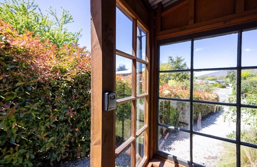 Wanaka Casa | Minaret Cabin | 3 bedroom home