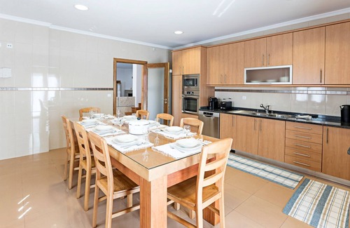Vila do Conde Casa | Mindelo Villa Beach by LovelyStay