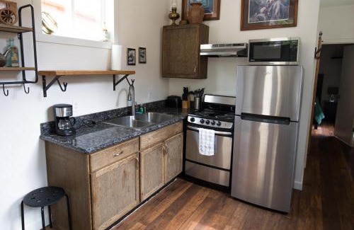 Idaho Springs Casa | Miners Cabin at Base Camp Lodging Company