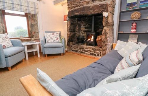 Trewellard Casa | Miners Cottage