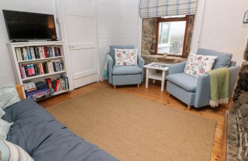 Trewellard Casa | Miners Cottage