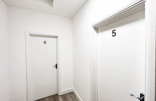 Stonebridge Casa | Minet Gardens - Central Property (Suite 01)