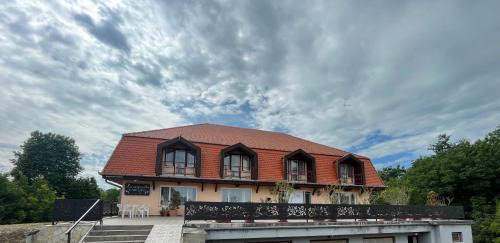 Latrany Casa | Mini Éden Vendégház