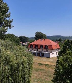Latrany Casa | Mini Éden Vendégház