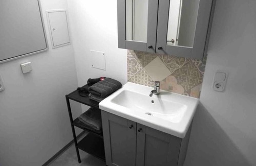 Amstetten Casa | Mini apartment in Amstetten for short stays in the basement