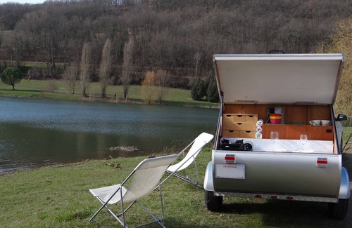 Agen Casa | MINI CARAVANA VINTAGE TEARDROP 2 LUGARES