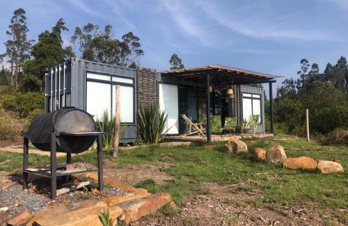 Gachantiva Casa | Mini casa en contenedor, naturaleza y aire puro.