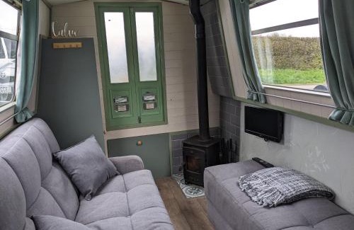 Tring Alquiler De Eote | Mini Escape - 2 Berth Narrowboat on the Grand Union, Hertfordshire