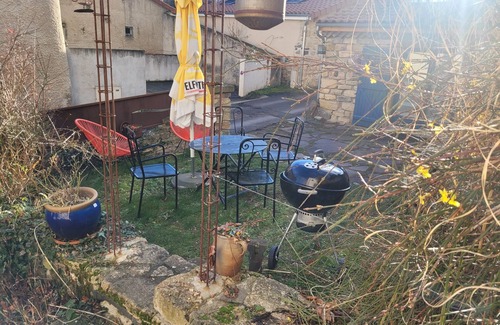 Saint-Saturnin Casa | Mini Gite de 20 m2 Dans Village Auvergnat