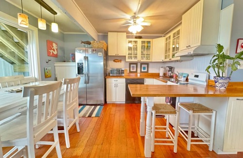 Dewey Beach Apartamento | MINI-WEEKS! SWEET BEACH COTTAGE STEPS TO SAND-DEWEY BEACH-22 McKinley, Unit A