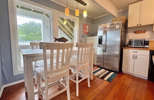 Dewey Beach Apartamento | MINI-WEEKS! SWEET BEACH COTTAGE STEPS TO SAND-DEWEY BEACH-22 McKinley, Unit A