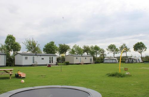 Biggekerke Chalet De Esquí | Minicamping Zonnehoek