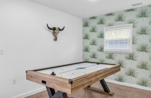 Wilmington Casa | MiniGolf-Hot Tub-Firepit-Games