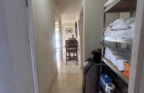 Inch Marlowe Apartamento | Charming 1-bedroom apartment with WiFi and AC in delightful near the beach