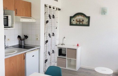 La Rochelle Apartamento | Estudio mínimo con piscina y garaje, clasificado 2 estrellas.