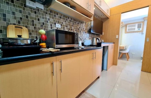 Dupax Del Norte Condominio | Minimalist 1BR nr SM North |Fastnet |Parking