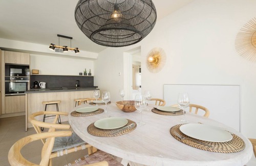 Urbanizacion Costabella Villa | Villa, con piscina y barbacoa, a dos minutos a pie de la playa de Costabella