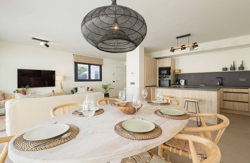 Urbanizacion Costabella Villa | Villa, con piscina y barbacoa, a dos minutos a pie de la playa de Costabella