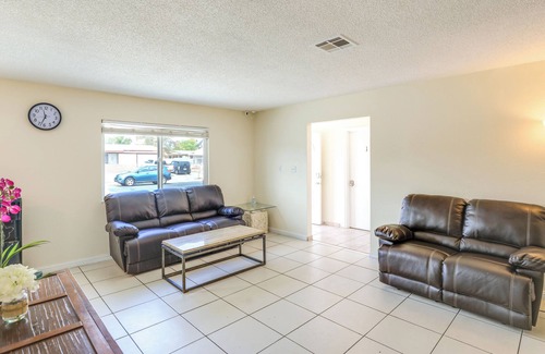 Chinatown Casa | Minimalistic Las Vegas Home ~ 2 Mi to Strip!