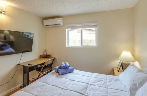 Chinatown Casa | Minimalistic Las Vegas Home ~ 2 Mi to Strip!