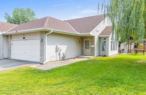 North Saint Paul Casa | Minne-GetAway: Modern Cottage