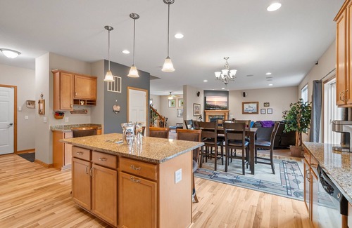 Mahtomedi Casa | Just Ducky | Nature | 4 Bedrooms